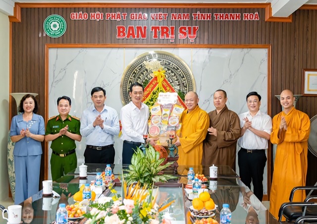 Lãnh đạo tỉnh Thanh Hoá thăm hỏi, chúc mừng chư Tôn đức Tăng Ni BTS Phật giáo tỉnh nhân dịp Đại lễ Phật đản PL.2567-DL2023. 