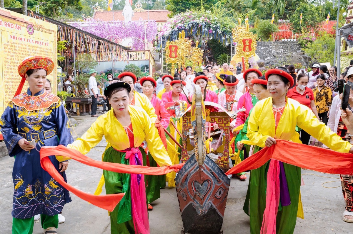 Biện Thượng: Lễ hội Rước nước chùa Báo Ân năm 2026
