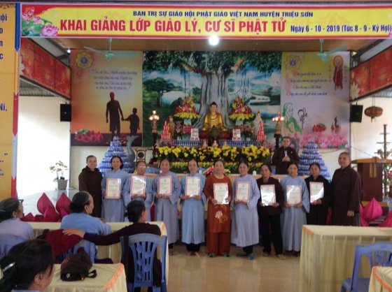 BTS Phật giáo huyện Triệu Sơn tổ chức lễ bế giảng lớp giáo lý dành cho cư sĩ Phật tử khóa 2 năm 2019