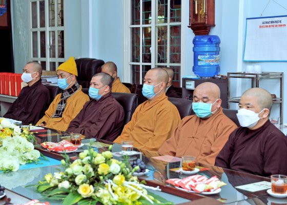 Lãnh đạo các ban ngành của tỉnh đến thăm và chúc mừng Đại lễ Phật đản PL 2564