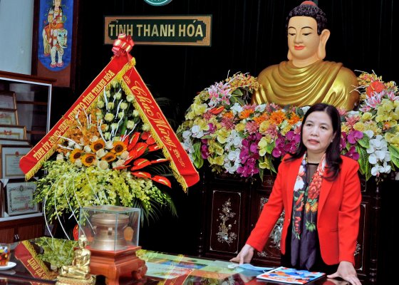 Lãnh đạo các ban ngành của tỉnh đến thăm và chúc mừng Đại lễ Phật đản PL 2564