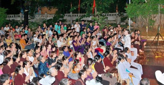 Bỉm Sơn: Chùa Khánh Quang tổ chức Đại Lễ  Vu Lan - Báo Hiếu PL 2559 12