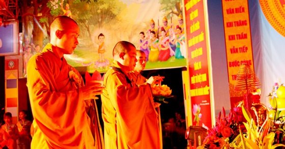 Bỉm Sơn: Chùa Khánh Quang trang nghiêm tổ chức đại Lễ Vu Lan PL.2560 19