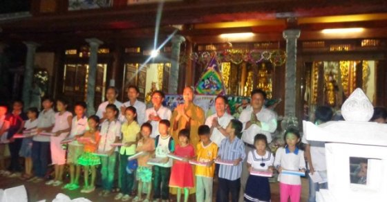 Chùa Vĩnh Thái: Vui đón Trung Thu 2013