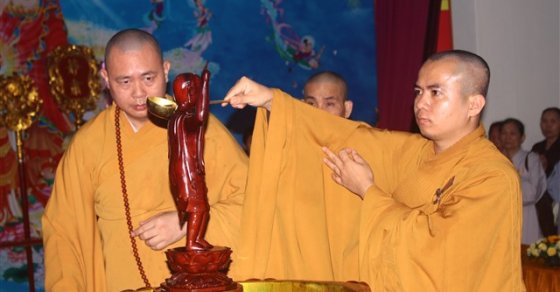 Chùm ảnh: Trang nghiêm tắm Phật tại chùa Thanh Hà 10