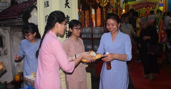 Chùm ảnh: Trang nghiêm tắm Phật tại chùa Thanh Hà 22
