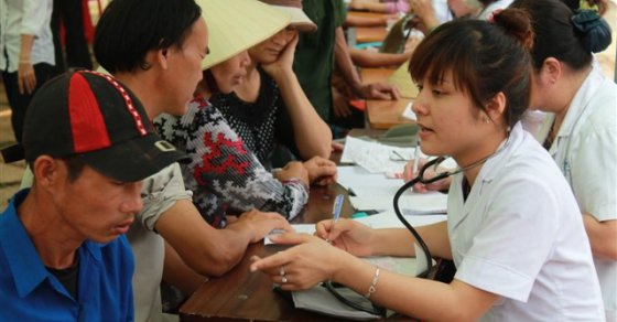 Thanh Hóa: Chương trình khám bệnh, phát thuốc, chữa răng, mổ mắt , tặng quà, cắt tóc miễn phí cho đồng bào nghèo huyện Nông Cống. 47