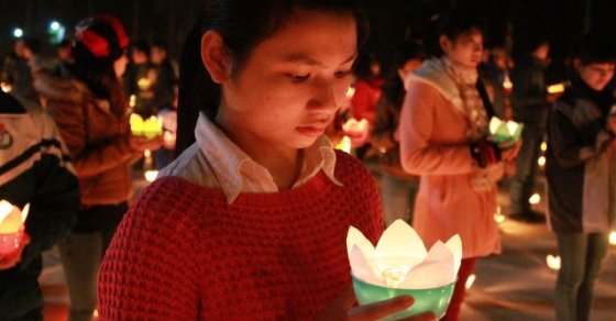 Thanh Hóa: Đêm hoa đăng vía Phật Di Đà tại chùa Đại Bi 34