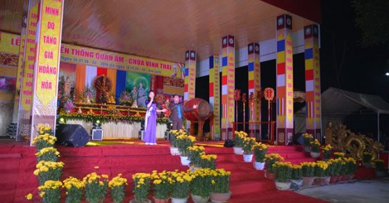 Thanh Hóa: Đêm văn nghệ chào mừng lễ hội truyền thống Quan Âm chùa Vĩnh Thái năm 2016 16
