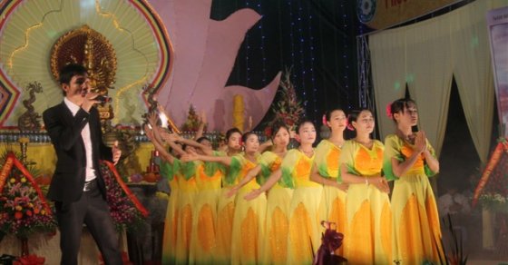 Thanh Hoá: Đêm văn nghệ và Lễ hội hoa đăng chùa Vĩnh Thái 21