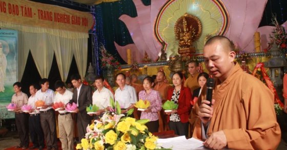 Thanh Hoá: Đêm văn nghệ và Lễ hội hoa đăng chùa Vĩnh Thái 49