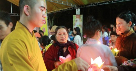 Thanh Hoá: Đêm văn nghệ và Lễ hội hoa đăng chùa Vĩnh Thái 52