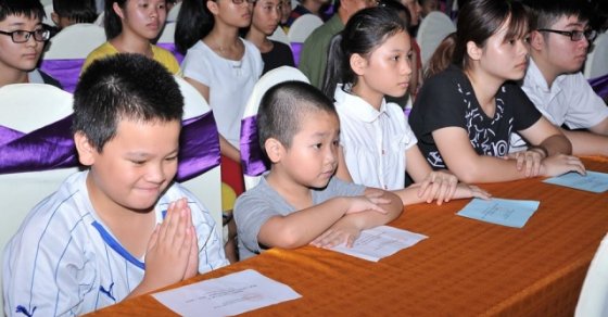 Thanh Hóa: Phật giáo tỉnh, chùa Thanh Hà tặng quà học sinh giỏi 16