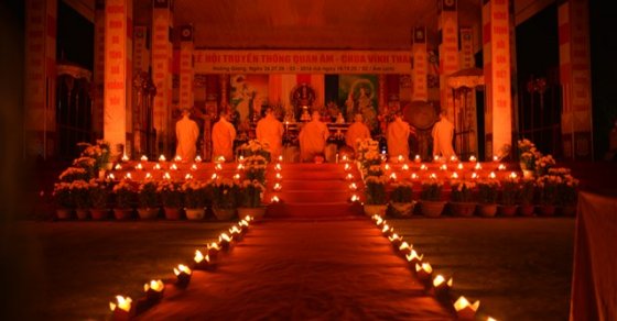 Thanh Hóa: Văn nghệ đêm hoa đăng vía Bồ Tát Quan Âm tại chùa Vĩnh Thái