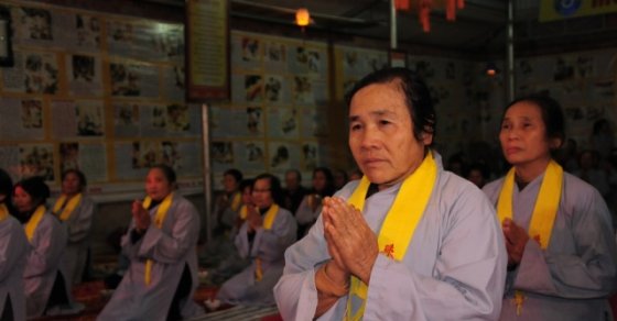 Tp. Thanh Hóa: Hoa đăng mừng khánh đản Phật A Di Đà tại chùa Tu Ba 27